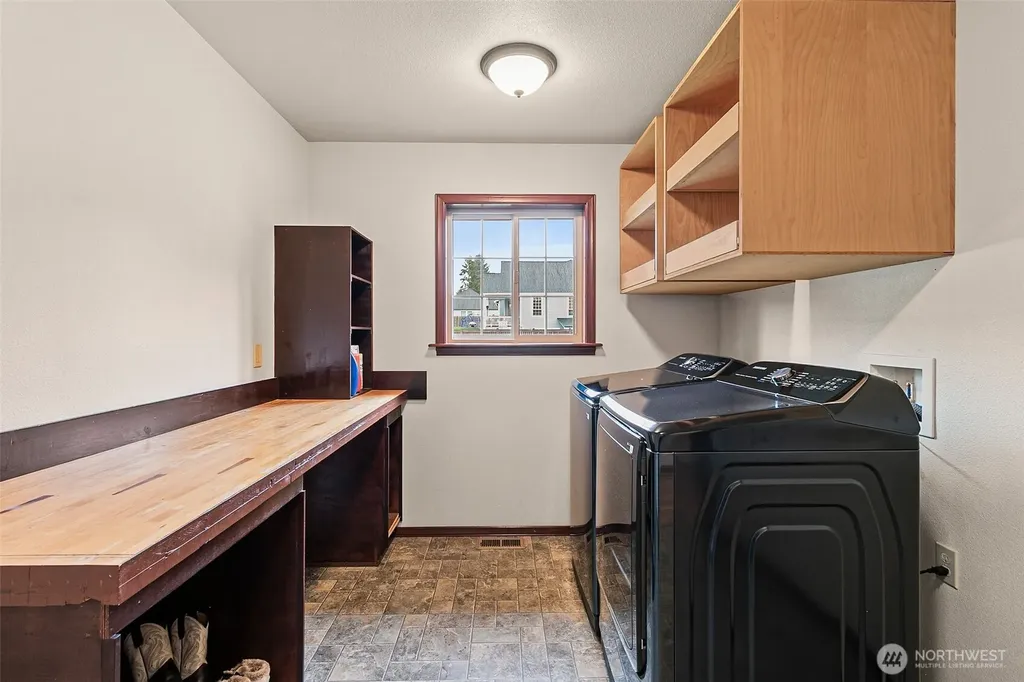 16915 32nd Avenue E Tacoma WA 98446