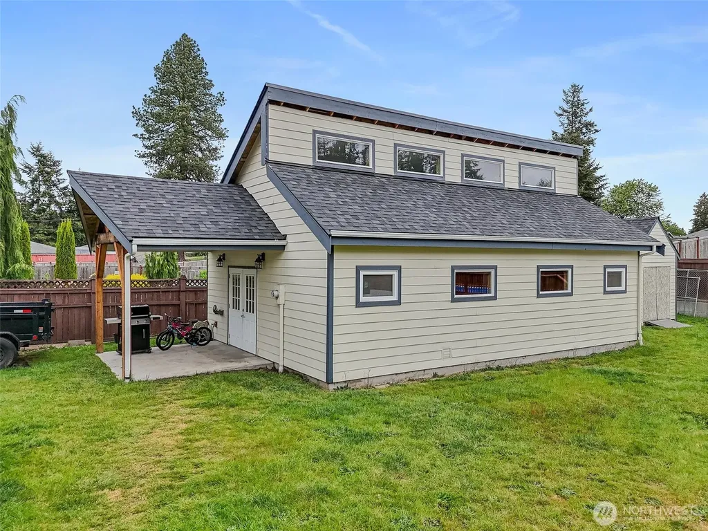 16915 32nd Avenue E Tacoma WA 98446