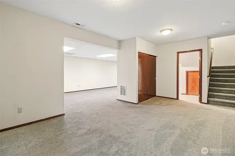 16915 32nd Avenue E Tacoma WA 98446