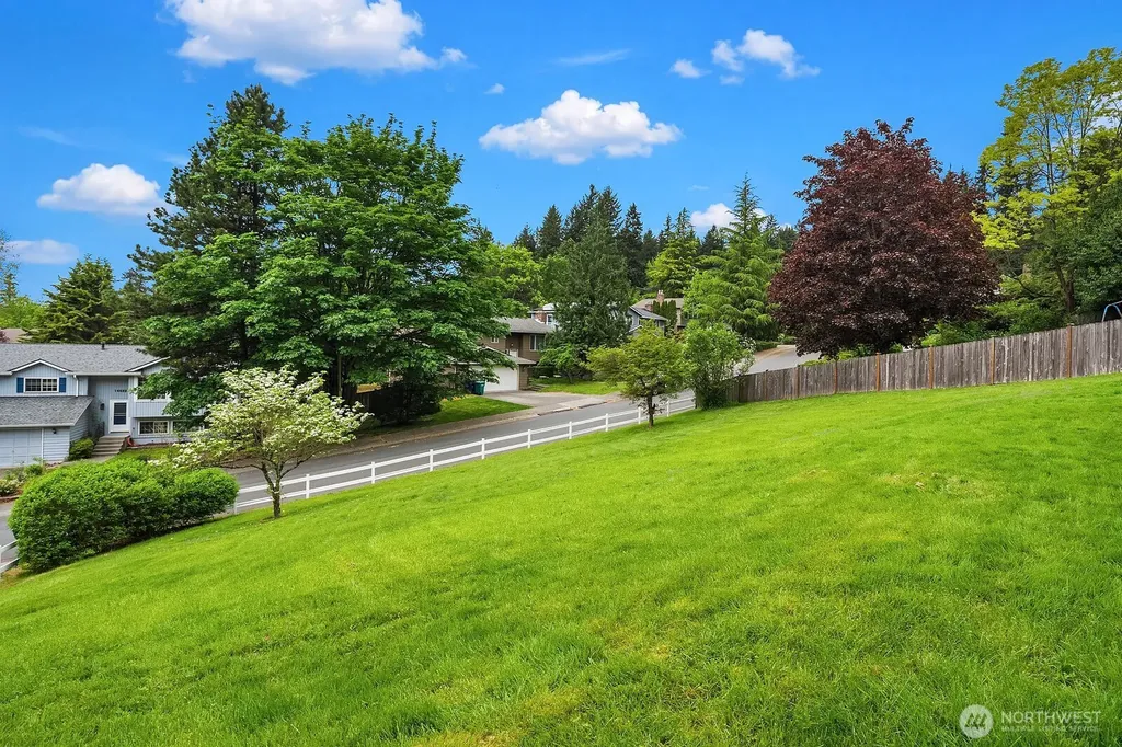 17813 147th Place NE Woodinville WA 98072