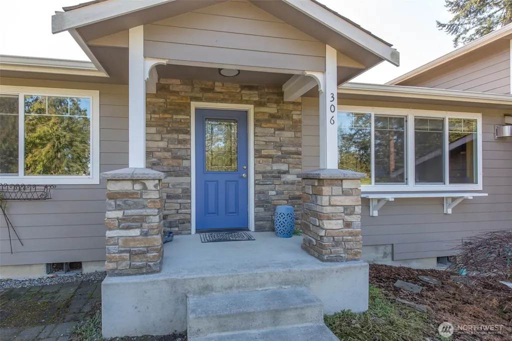 306 Taylor Boulevard Sequim WA 98382