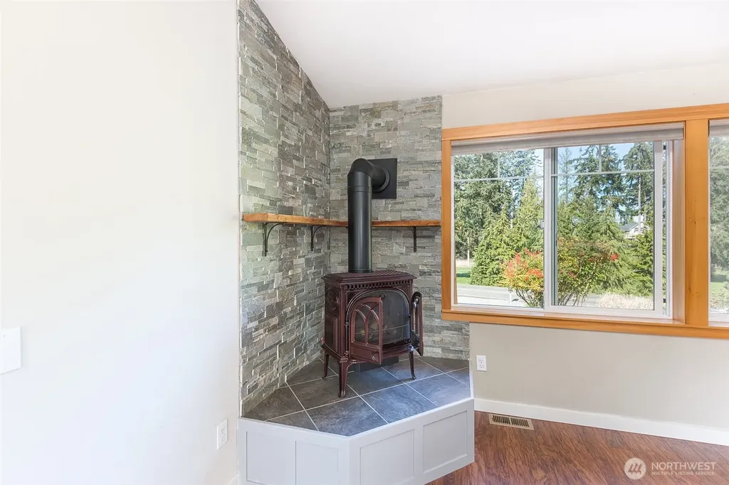 306 Taylor Boulevard Sequim WA 98382