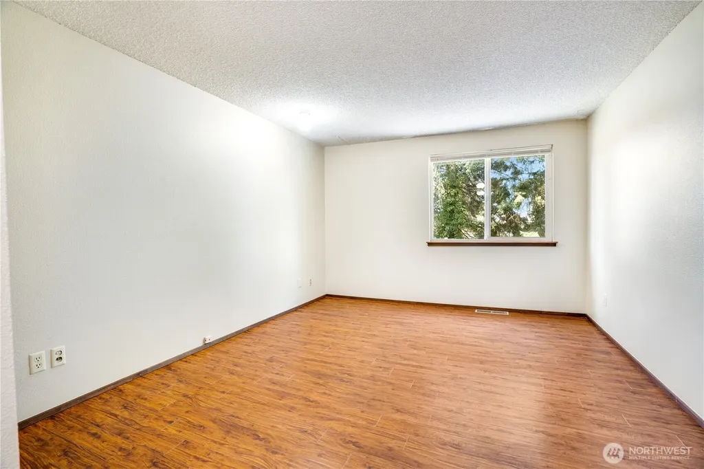 3023 Bridgeport Way W University Place WA 98466