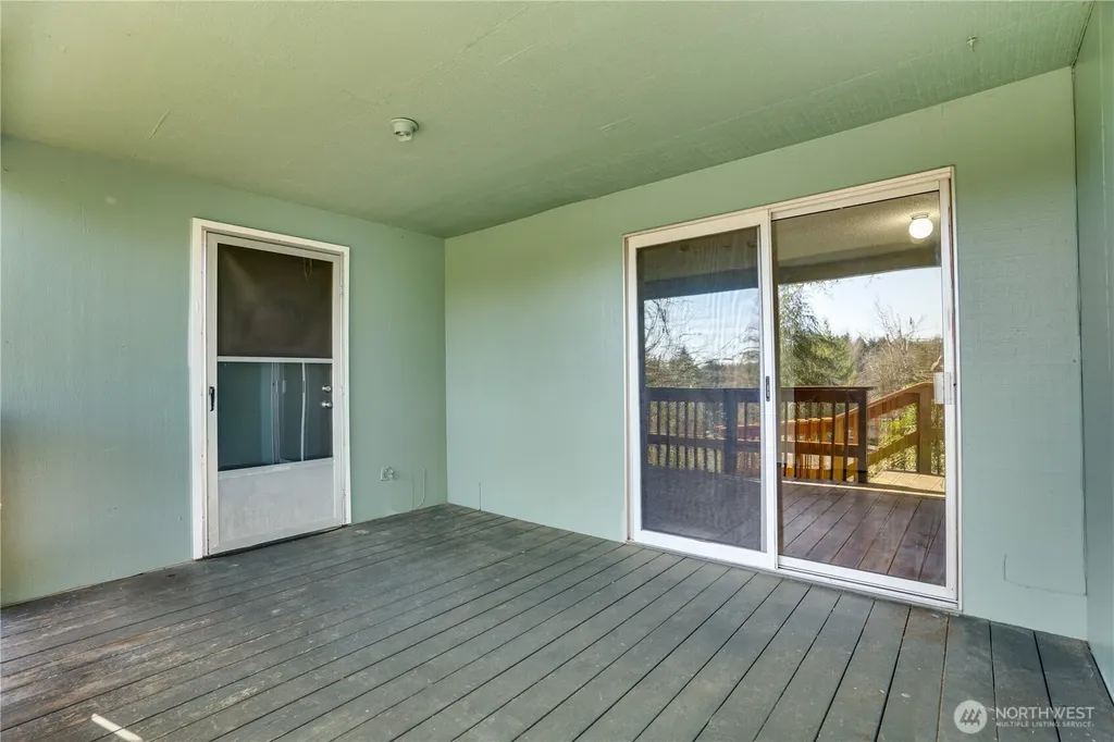 3023 Bridgeport Way W University Place WA 98466