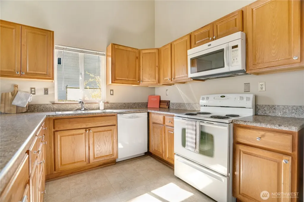 3023 Bridgeport Way W University Place WA 98466