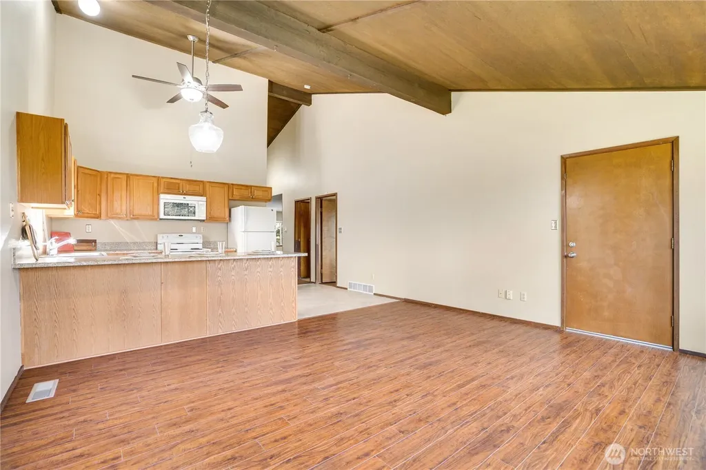 3023 Bridgeport Way W University Place WA 98466