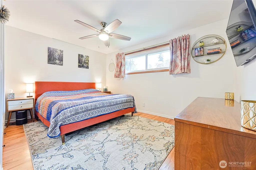 11515 7th Avenue NE Seattle WA 98125