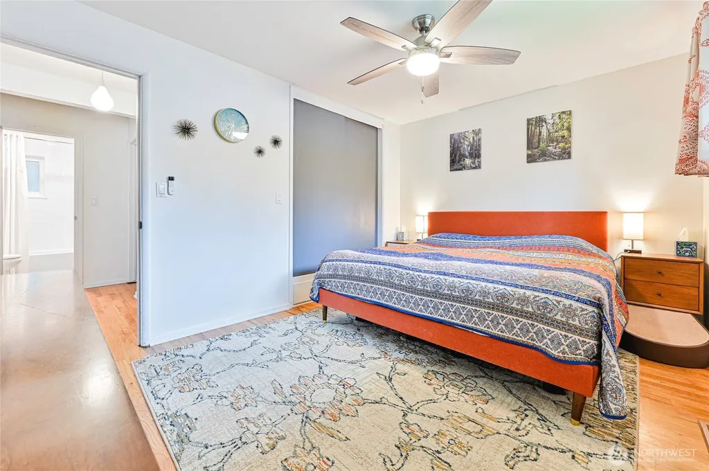 11515 7th Avenue NE Seattle WA 98125