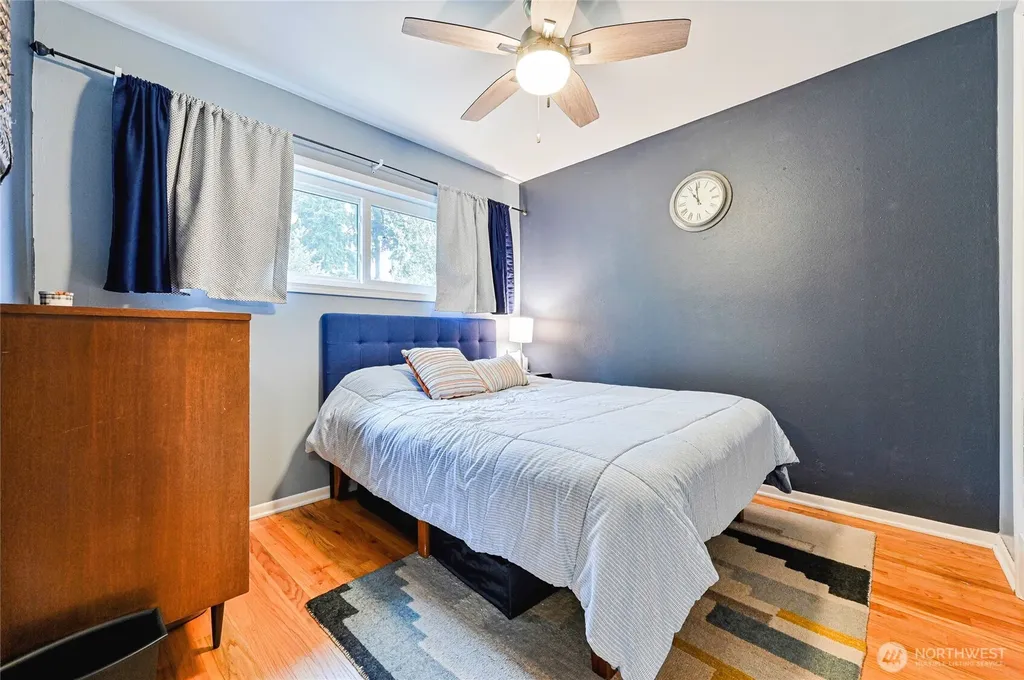 11515 7th Avenue NE Seattle WA 98125