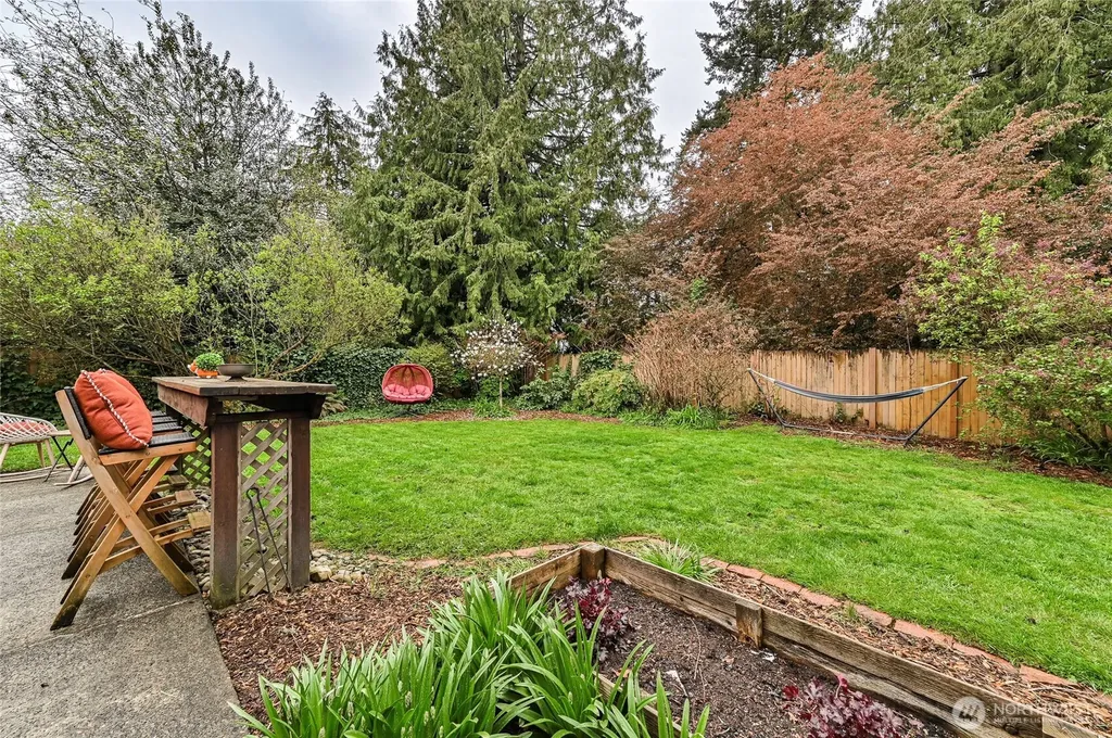 11515 7th Avenue NE Seattle WA 98125