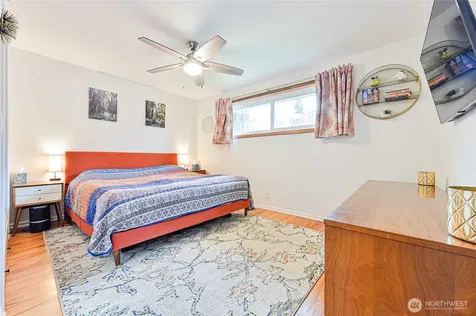 11515 7th Avenue NE Seattle WA 98125