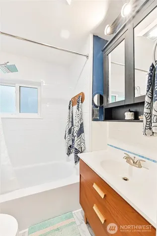 11515 7th Avenue NE Seattle WA 98125