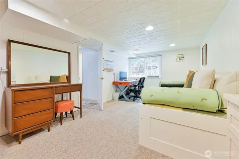 11515 7th Avenue NE Seattle WA 98125