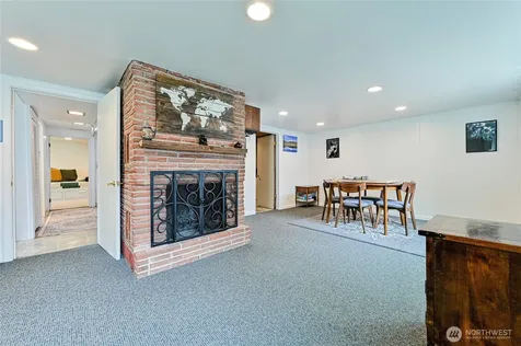 11515 7th Avenue NE Seattle WA 98125