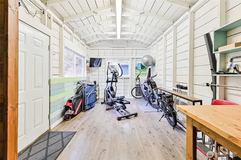 11515 7th Avenue NE Seattle WA 98125