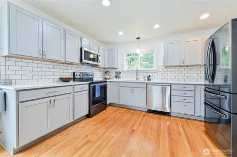 11515 7th Avenue NE Seattle WA 98125