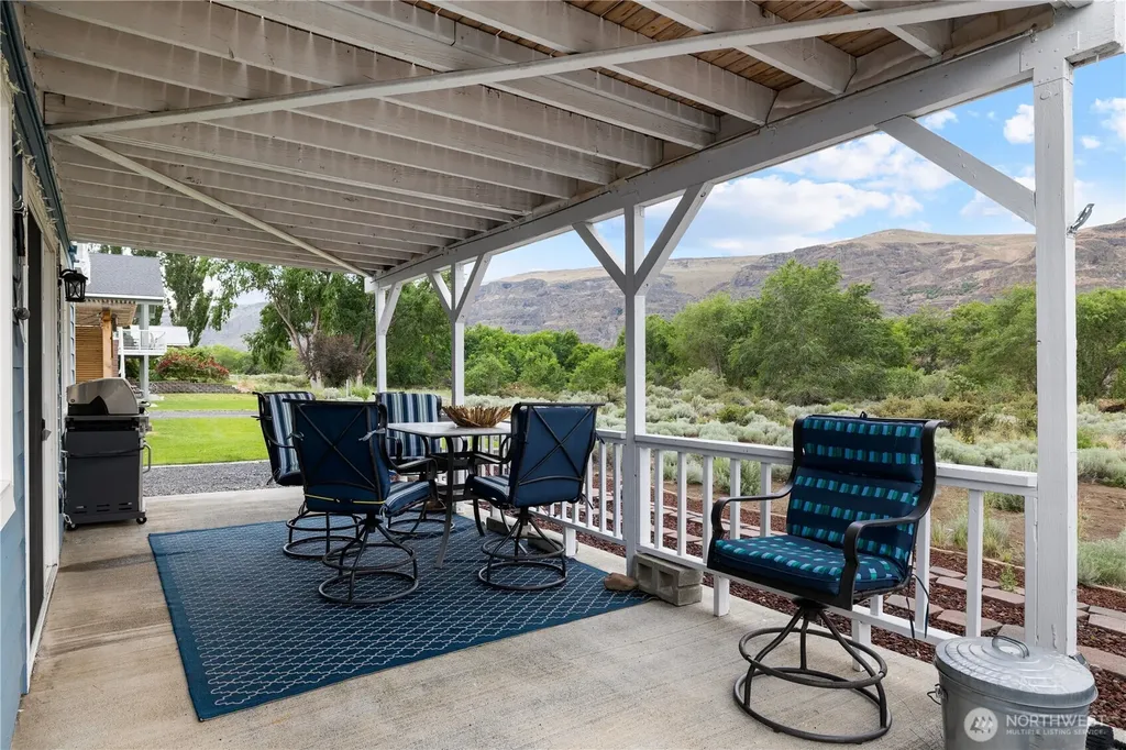 958 River Drive SW Quincy WA 98848