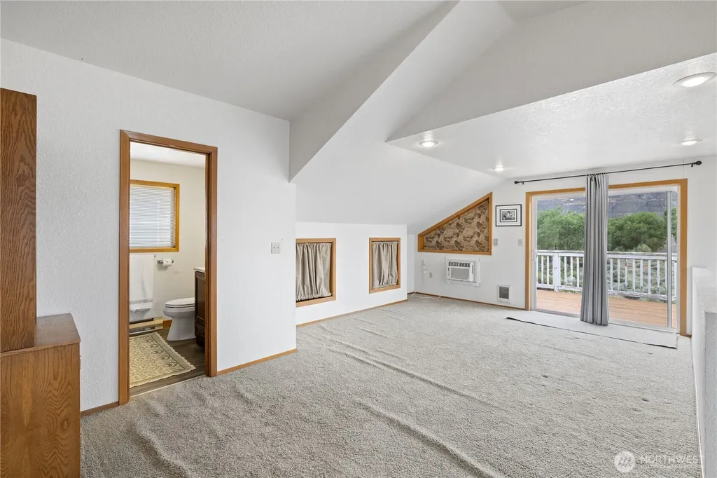 958 River Drive SW Quincy WA 98848