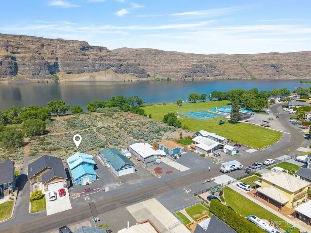 958 River Drive SW Quincy WA 98848