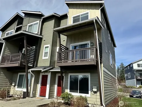 17541 110th Ave E Puyallup WA 98374