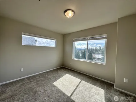 17541 110th Ave E Puyallup WA 98374