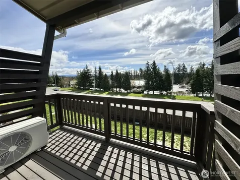 17541 110th Ave E Puyallup WA 98374