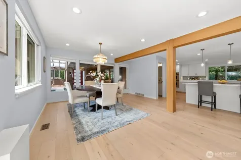 4830 88th Place SE Mercer Island WA 98040