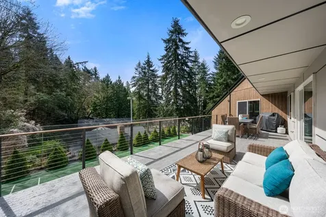 4830 88th Place SE Mercer Island WA 98040
