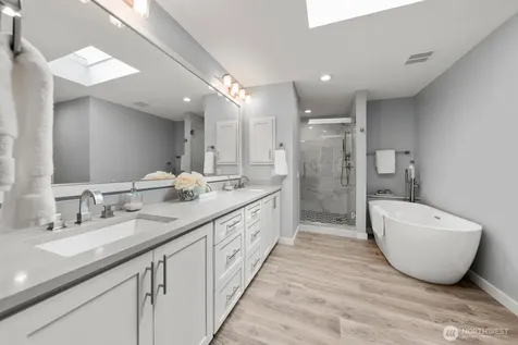 4830 88th Place SE Mercer Island WA 98040