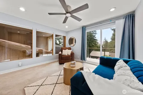 4830 88th Place SE Mercer Island WA 98040
