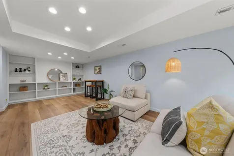 4830 88th Place SE Mercer Island WA 98040