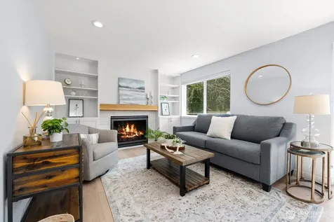 4830 88th Place SE Mercer Island WA 98040