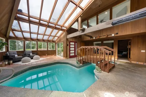 4830 88th Place SE Mercer Island WA 98040
