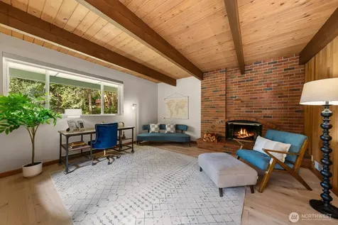 4830 88th Place SE Mercer Island WA 98040