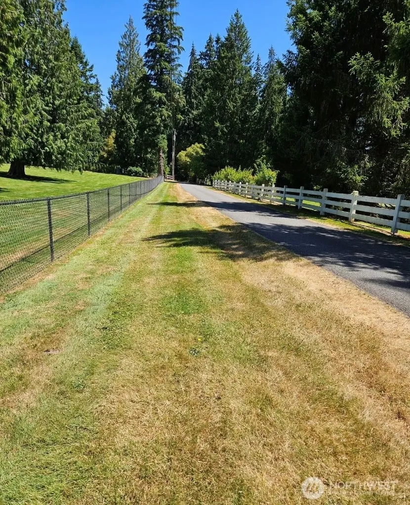 14310 168th Avenue NE Woodinville WA 98072