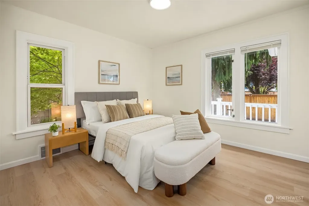826 NE 80th Street Seattle WA 98115