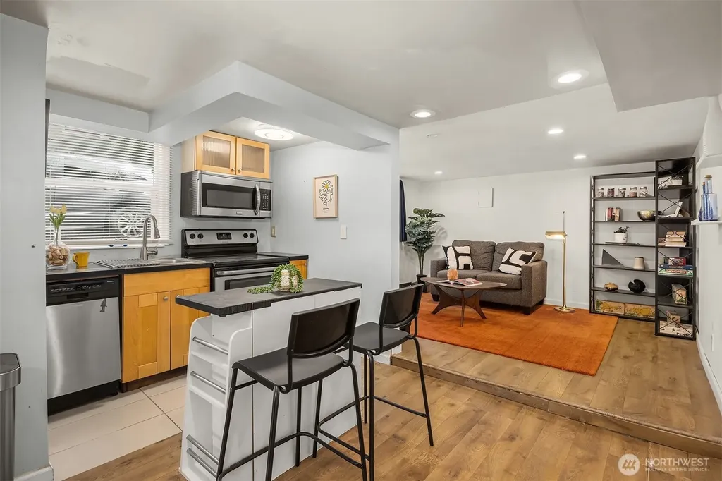 826 NE 80th Street Seattle WA 98115