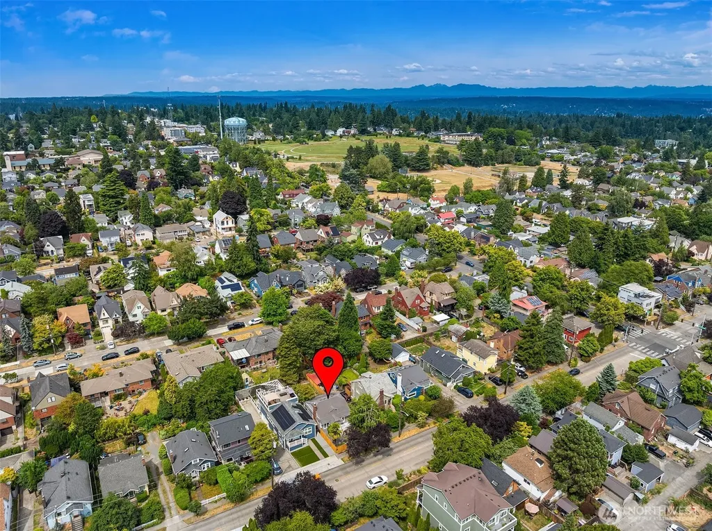 826 NE 80th Street Seattle WA 98115