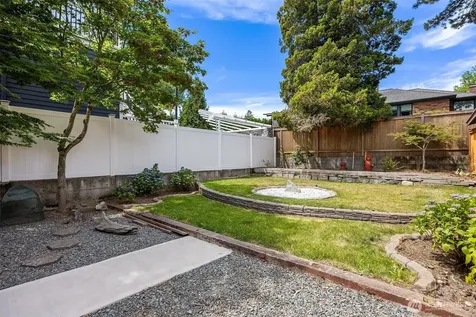 826 NE 80th Street Seattle WA 98115