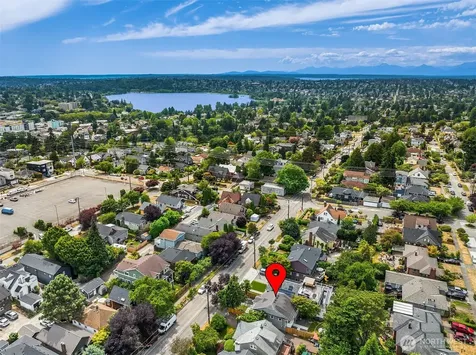 826 NE 80th Street Seattle WA 98115
