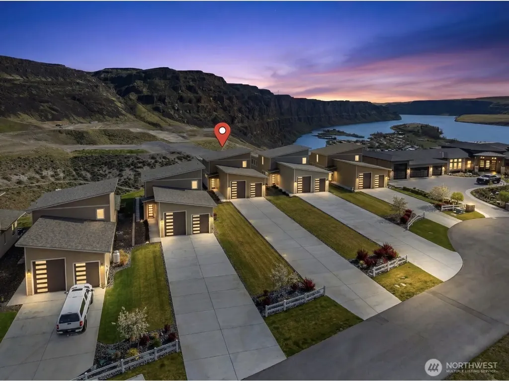 9773 Ridgeview Drive NW Quincy WA 98848