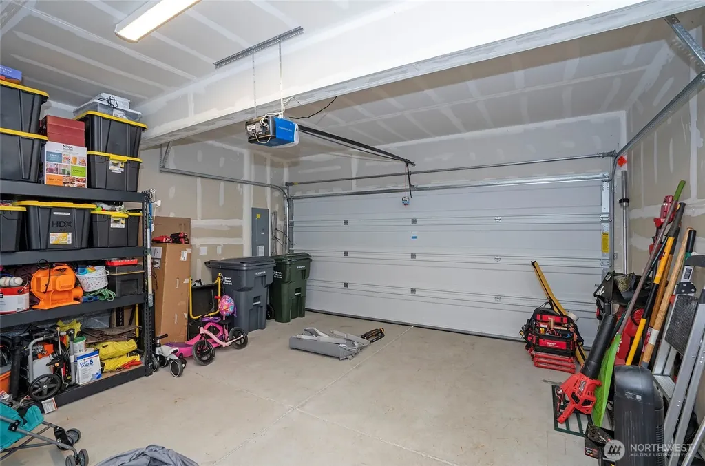 18703 108th Avenue E Puyallup WA 98374