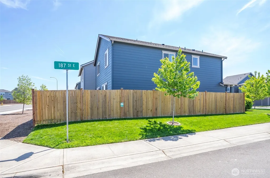 18703 108th Avenue E Puyallup WA 98374