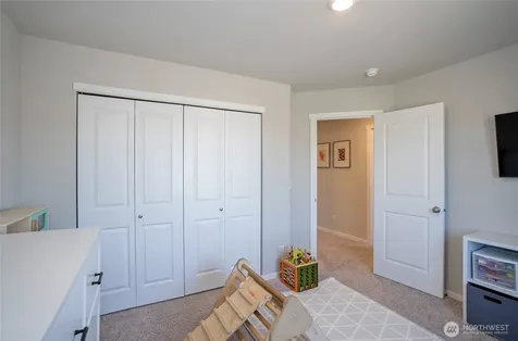 18703 108th Avenue E Puyallup WA 98374