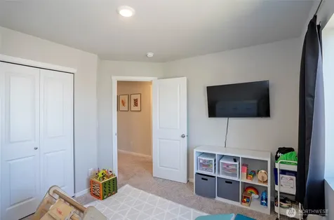 18703 108th Avenue E Puyallup WA 98374