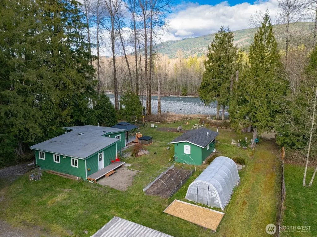 6070 Saxon Road Acme WA 98220