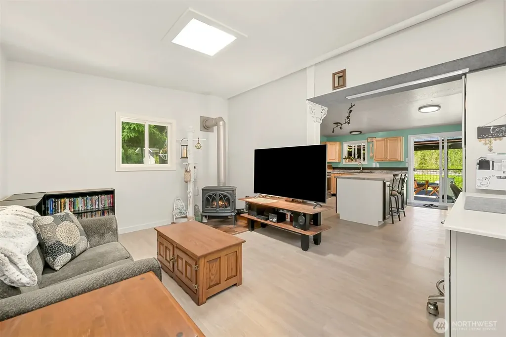 6070 Saxon Road Acme WA 98220