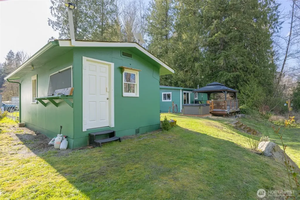 6070 Saxon Road Acme WA 98220