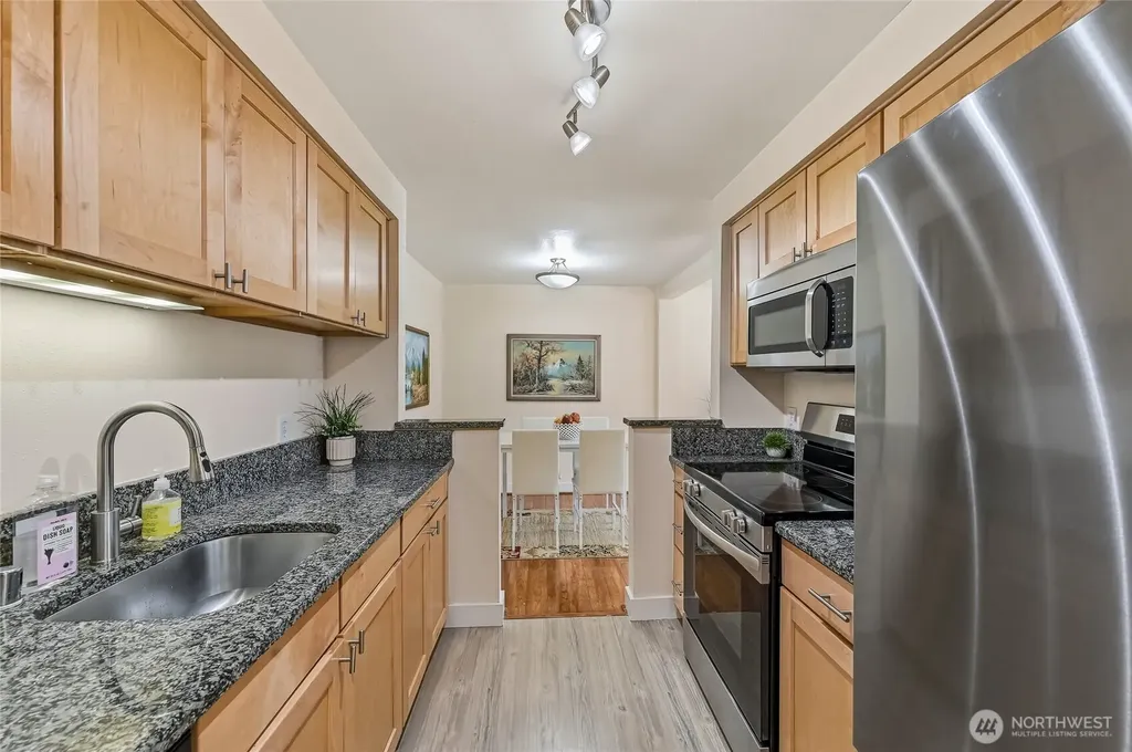 15827 NE Leary Way Redmond WA 98052