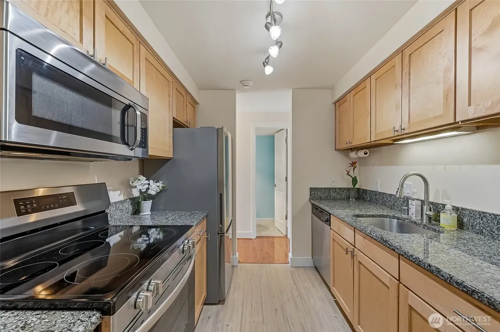 15827 NE Leary Way Redmond WA 98052